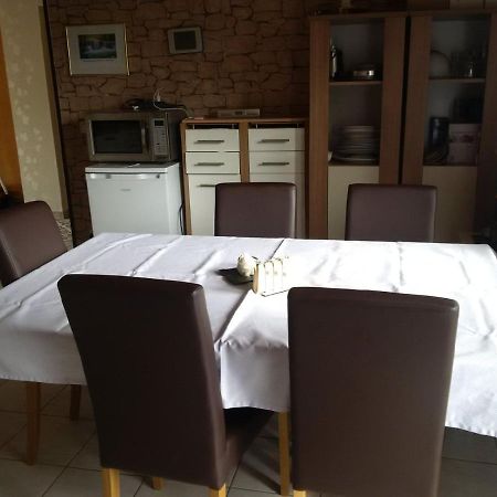 Haus Bergrose Apartment Busenborn Екстериор снимка