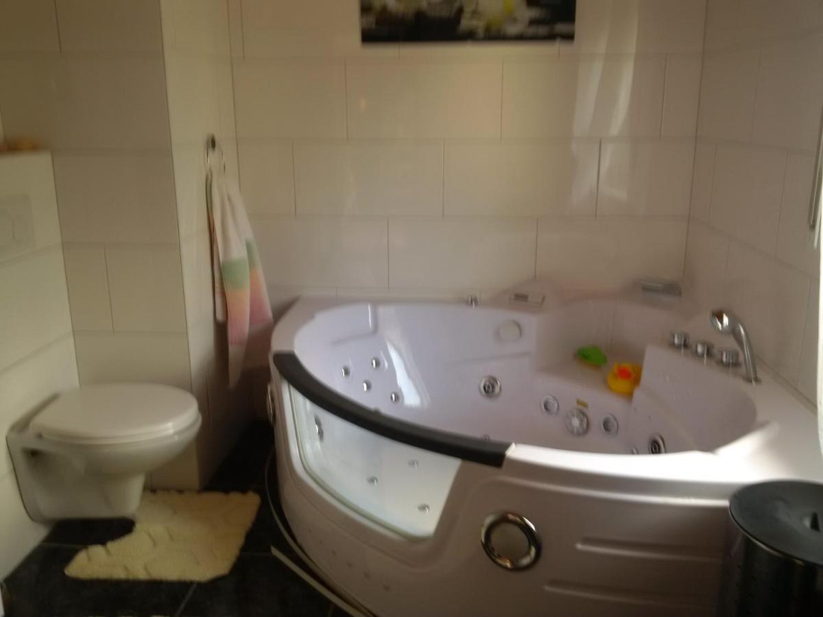 Haus Bergrose Apartment Busenborn Екстериор снимка
